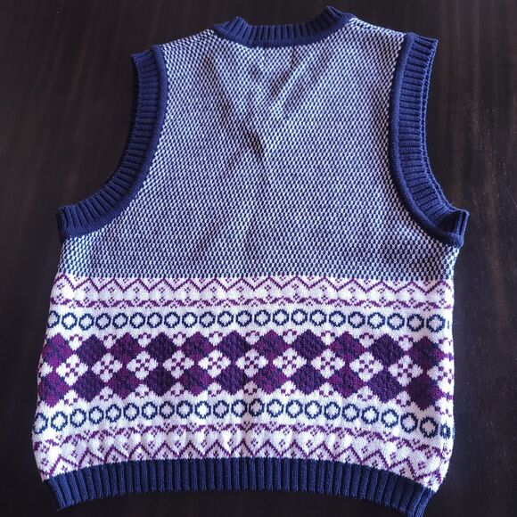 IZOD V-Neck Sweater Vest Size M Golf 100% Cotton Preppy Tennis Purple - Picture 2 of 7